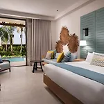 Adults Only Club at Lopesan Costa Bávaro Resort