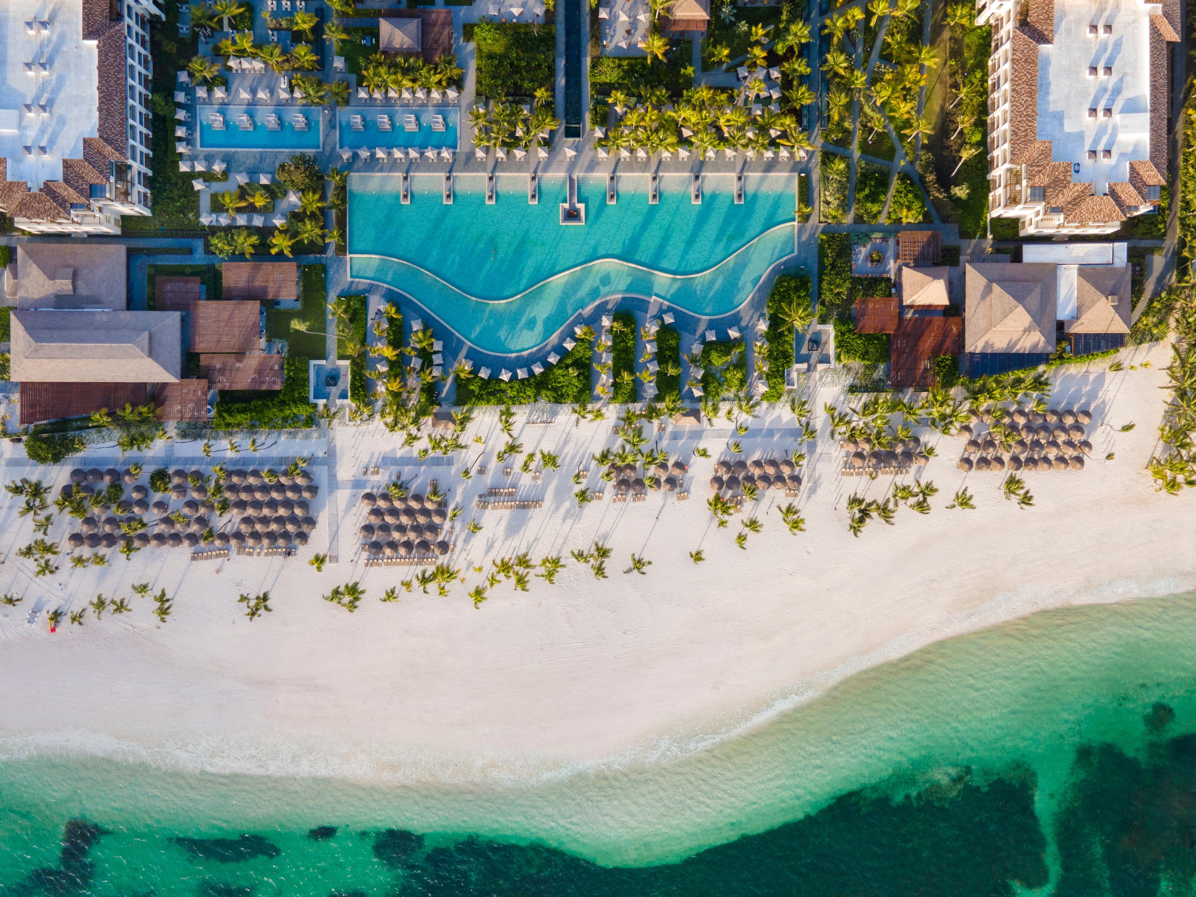 Adults Only Club At Lopesan Costa Bávaro Resort